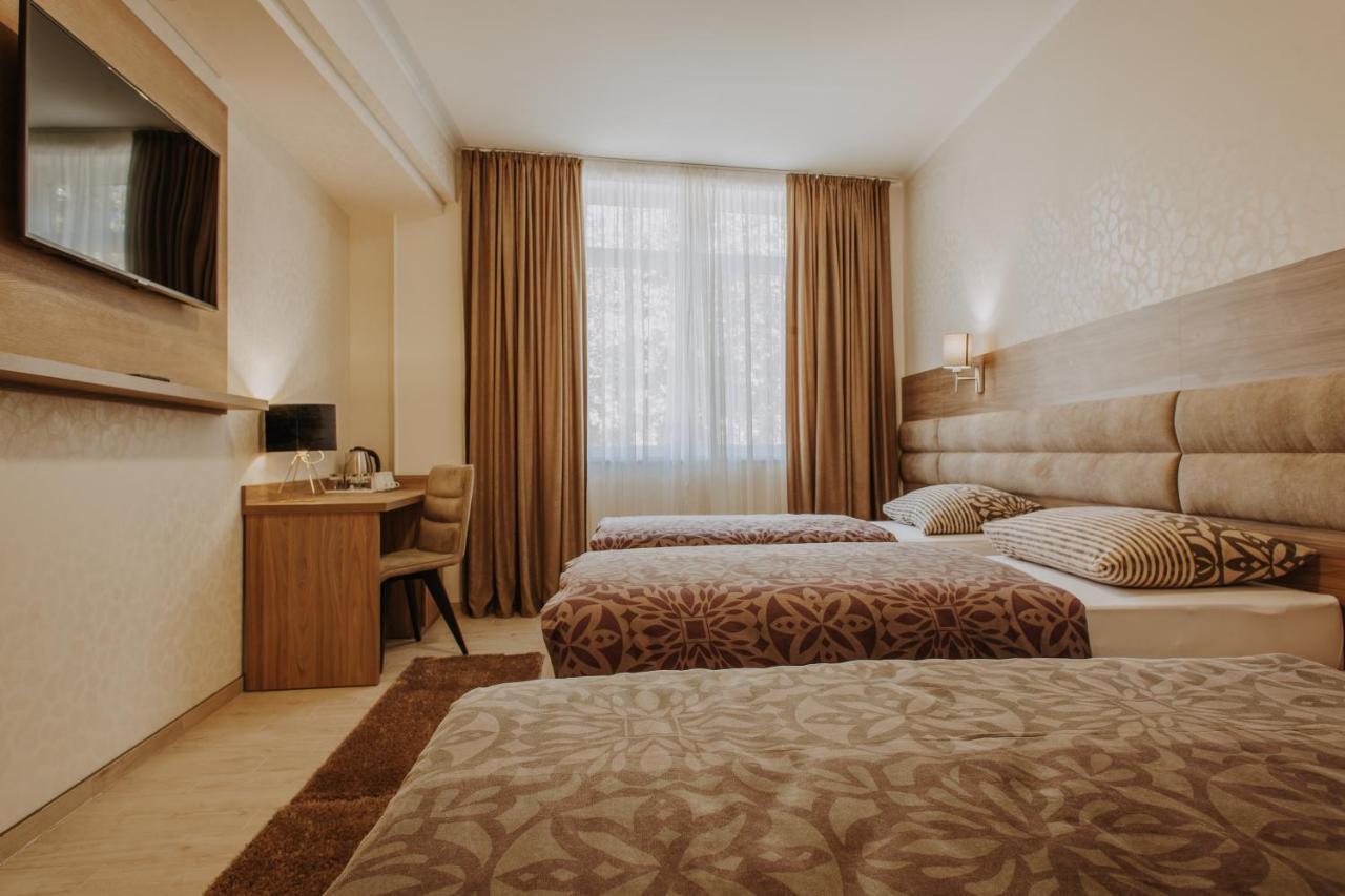 Villa Martini - Apartments & Rooms Vukovar Exterior foto